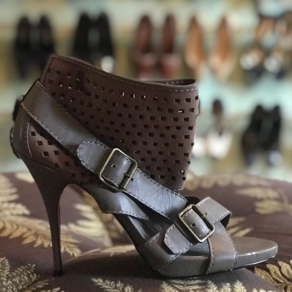 🆕 Steven Steve Madden Davin strappy ankle bootie
